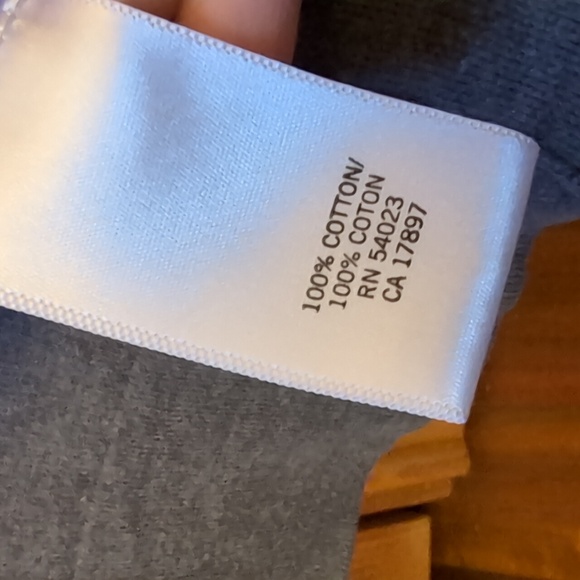 SOLD* Banana Republic Grey Cardigan Size XS - Picture 6 of 6